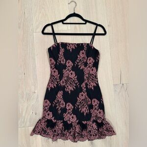 NBD • XS • Black Mini Dress Mauve Lace Overlay V-Back